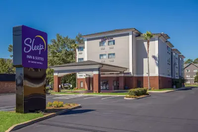 Photo 2 - Sleep Inn & Suites North Mobile Saraland