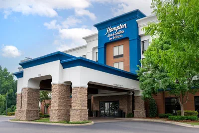 Photo 2 - Hampton Inn & Suites Prattville