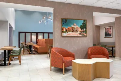 Photo 4 - Hampton Inn & Suites Prattville