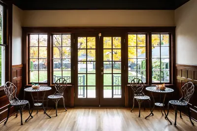 Photo 3 - Blackwell Hotel