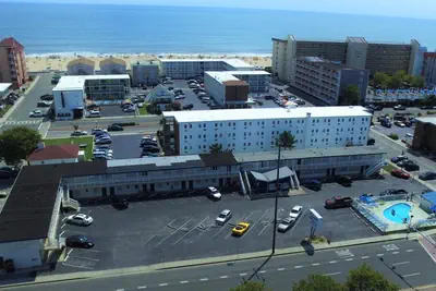 Photo 2 - Cabana Motel
