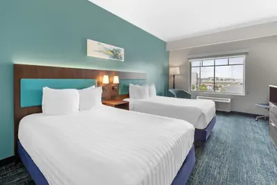 Photo 2 - Best Western Plus Miami Airport North Hotel & Suites