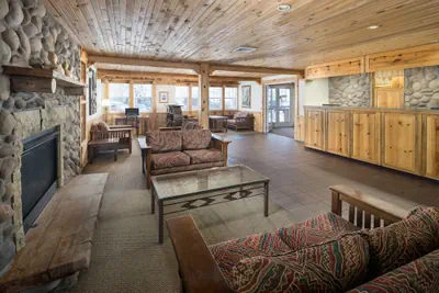 Photo 3 - River Canyon Lodge