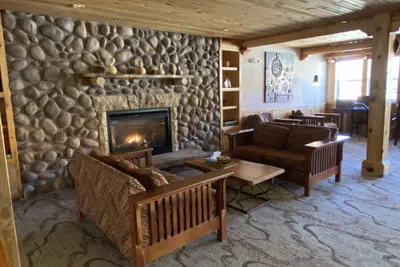 Photo 4 - River Canyon Lodge