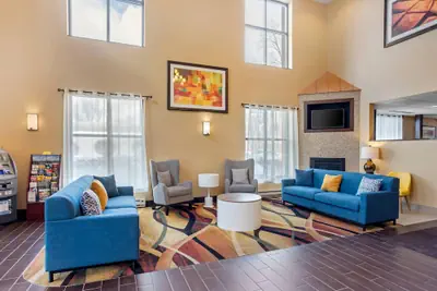 Photo 2 - Comfort Inn & Suites Sayre