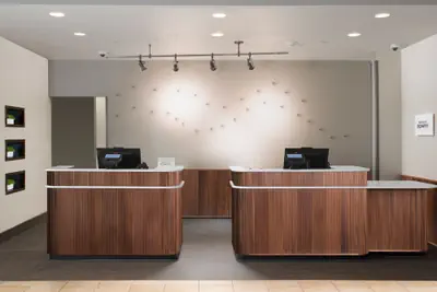 Photo 3 - Courtyard by Marriott Galveston Island