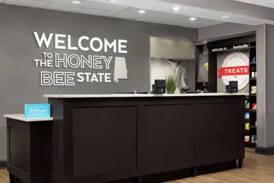 Photo 3 - Hampton Inn & Suites Huntsville/Research Park Area