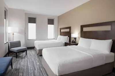 Photo 2 - Hampton Inn & Suites Denver Downtown-Convention Center