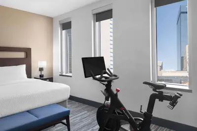 Photo 4 - Hampton Inn & Suites Denver Downtown-Convention Center