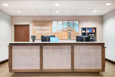 Photo 4 - Hampton Inn Uvalde
