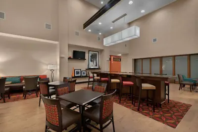 Photo 3 - Hampton Inn & Suites Tampa Northwest/Oldsmar