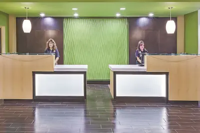 Photo 3 - La Quinta Inn & Suites by Wyndham Pecos