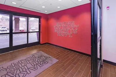 Photo 3 - Hampton Inn Waynesburg