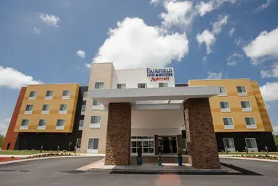 Photo 2 - Fairfield Inn & Suites Athens I65