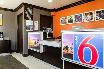 Photo 4 - Motel 6 Modesto, CA - Downtown
