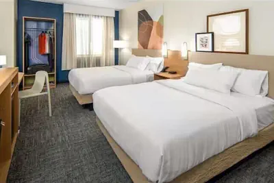 Photo 3 - Spark by Hilton Glendive