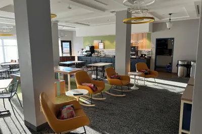 Photo 5 - Spark by Hilton Glendive