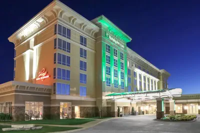 Photo 2 - Holiday Inn Hotel & Suites East Peoria by IHG