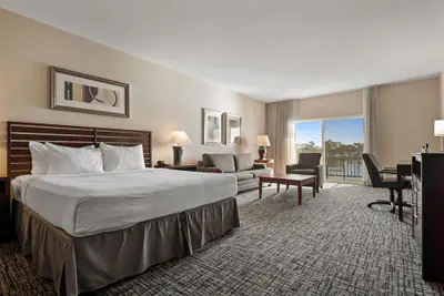 Photo 2 - Best Western Plus Bayside Hotel