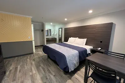 Photo 4 - Cloud 9 Inn LAX