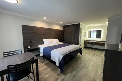 Photo 5 - Cloud 9 Inn LAX