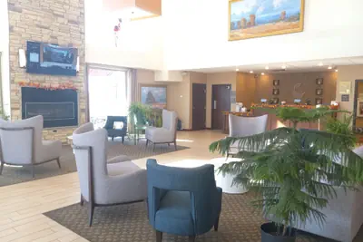 Photo 5 - Comfort Suites Farmington