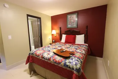 Photo 5 - Oceans Beach Resort