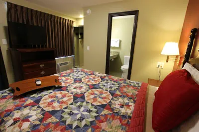 Photo 4 - Oceans Beach Resort