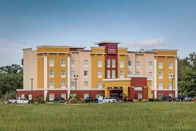 Photo 2 - Comfort Suites near Tanger Outlet Mall