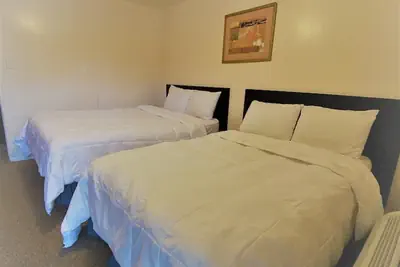 Photo 3 - Country Place Inn And Suites