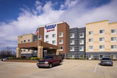 Photo 2 - Fairfield Inn & Suites by Marriott Montgomery Airport South