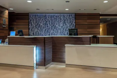Photo 5 - Fairfield Inn & Suites by Marriott Montgomery Airport South