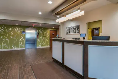 Photo 4 - Sleep Inn & Suites Kalamazoo Southwest
