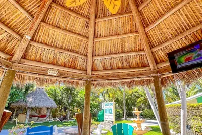 Photo 4 - Sunset Cove Beach Resort