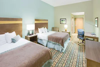 Photo 3 - Wingate by Wyndham Bossier City, LA