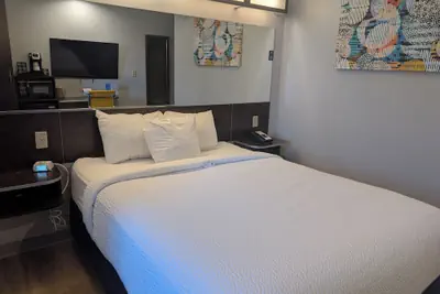Photo 5 - Microtel Inn & Suites by Wyndham Wheeling at Highlands