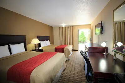 Photo 4 - The Night Inn