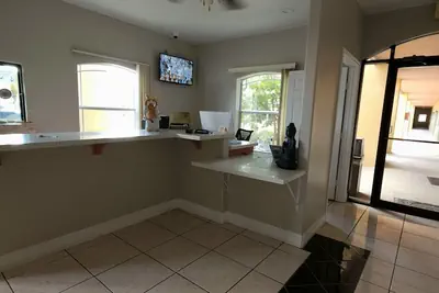 Photo 5 - Texas Inn and Suites RGV