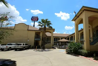 Photo 2 - Texas Inn and Suites RGV