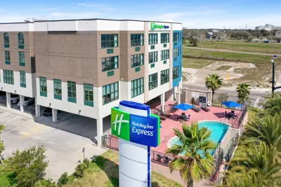 Photo 2 - Holiday Inn Express Gulfport Beach by IHG