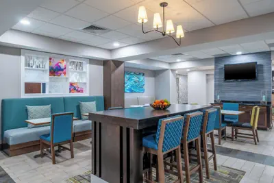 Photo 4 - Hampton Inn Dahlgren