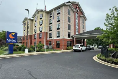 Photo 2 - Comfort Inn & Suites Lexington Park near Pax River