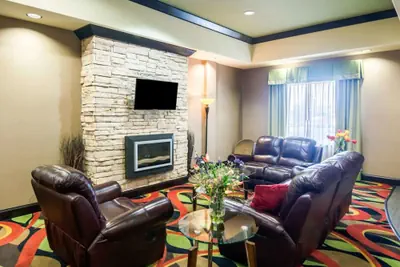 Photo 4 - Spark by Hilton Amarillo Western Plaza