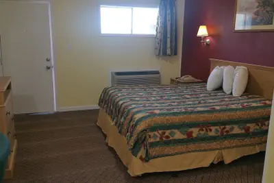 Photo 5 - Rodeway Inn Kansas City Downtown Area