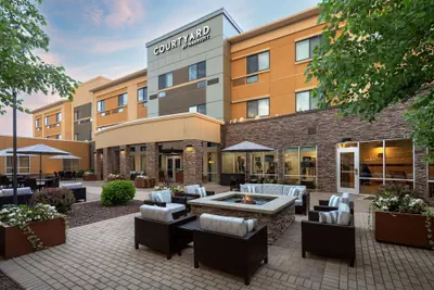 Photo 2 - Courtyard Mankato Marriott
