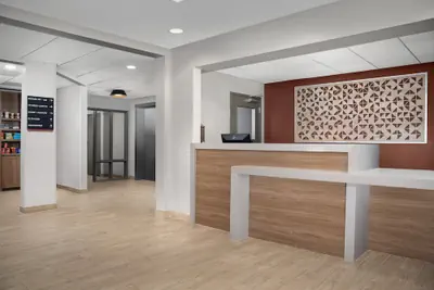 Photo 3 - Candlewood Suites Alexandria - Fort Belvoir by IHG