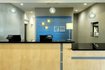 Photo 3 - Holiday Inn Express Hotel & Suites Batavia - Darien Lake by IHG