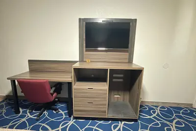 Photo 2 - Budget Inn