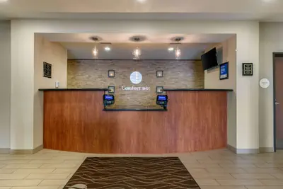 Photo 4 - Comfort Inn & Suites Marion I-57