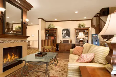 Photo 2 - Country Inn & Suites by Radisson, Minot, ND